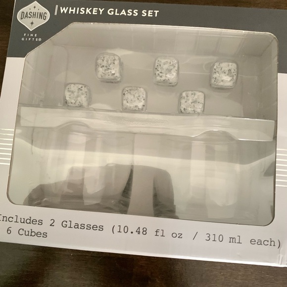 DASHING FINE GIFTS WHISKEY GLASSES AND CUBES GIFT SET. BRAND NEW IN BOX! - Picture 11 of 12